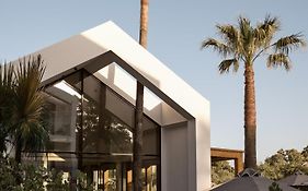 Cavo Vezal Deluxe (Adults Only)